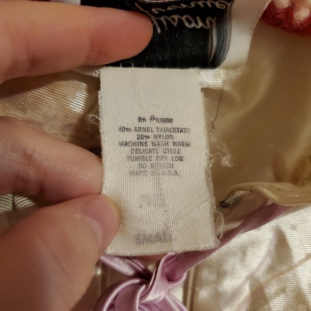 Vintage Floral Robe - Picture 7 of 8